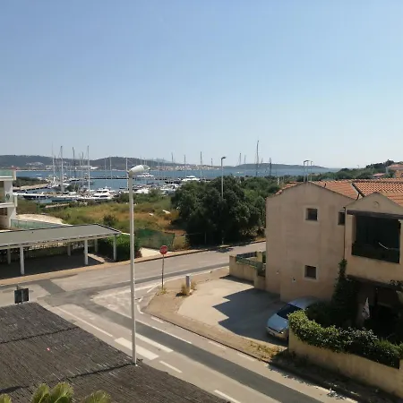 Lo Sguardo Sul Mare - Holiday Apartment Olbia
